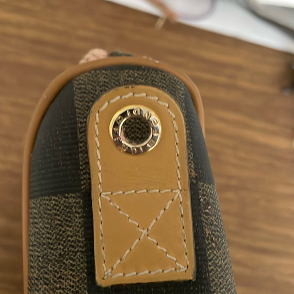 Authentic Vintage Fendi Purse - Picture 7 of 10